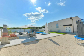 Villa Miranda with pool
